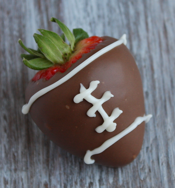 Sports-Dipped-Strawberries-8